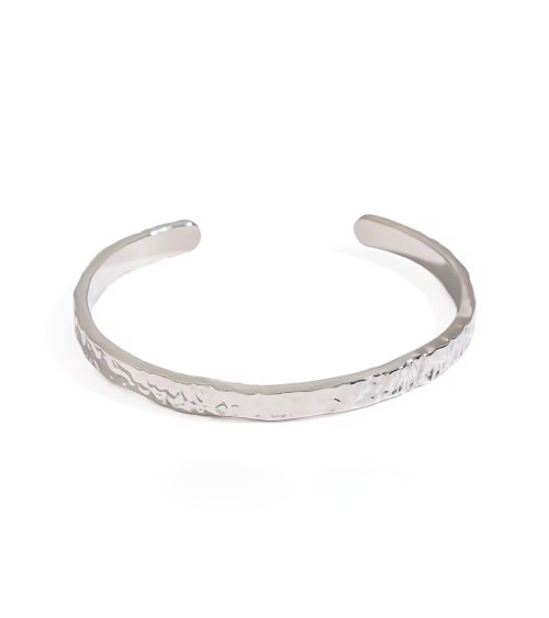 Anissa Bangle