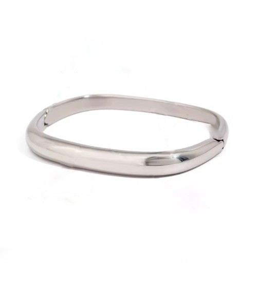 Azora Bangle